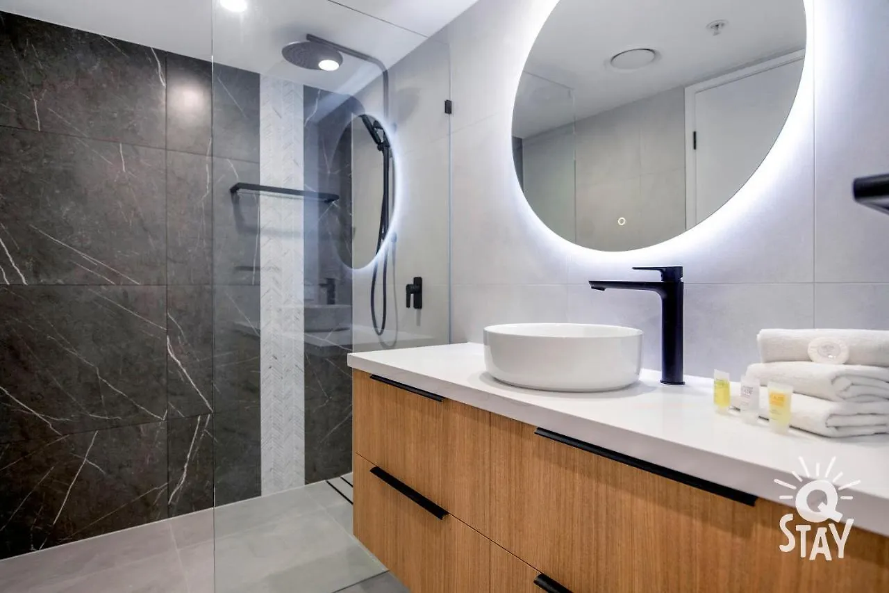 Chevron Renaissance 3 Bedroom Executive Sub Penthouse In Surfers Paradise - Q Stay Gold Coast 0*,  Australia